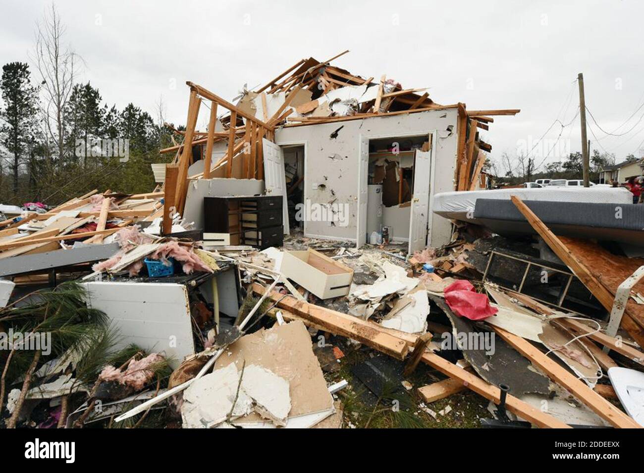 NESSUN FILM, NESSUN VIDEO, NESSUNA TV, NESSUN DOCUMENTARIO - questo quartiere appena fuori Lee CR 430 ha ricevuto gravi danni al tornado. Tornado Damage a Smith's Station, Alabama il 4 marzo 2019. Almeno 23 persone sono confermate morte dopo l'epidemia di tornado della domenica con violente tempeste che hanno lasciato i detriti sparsi nell'Alabama meridionale e in Georgia. Foto di Joe Songer/Alabama Media Group/TNS/ABACAPRESS.COM Foto Stock