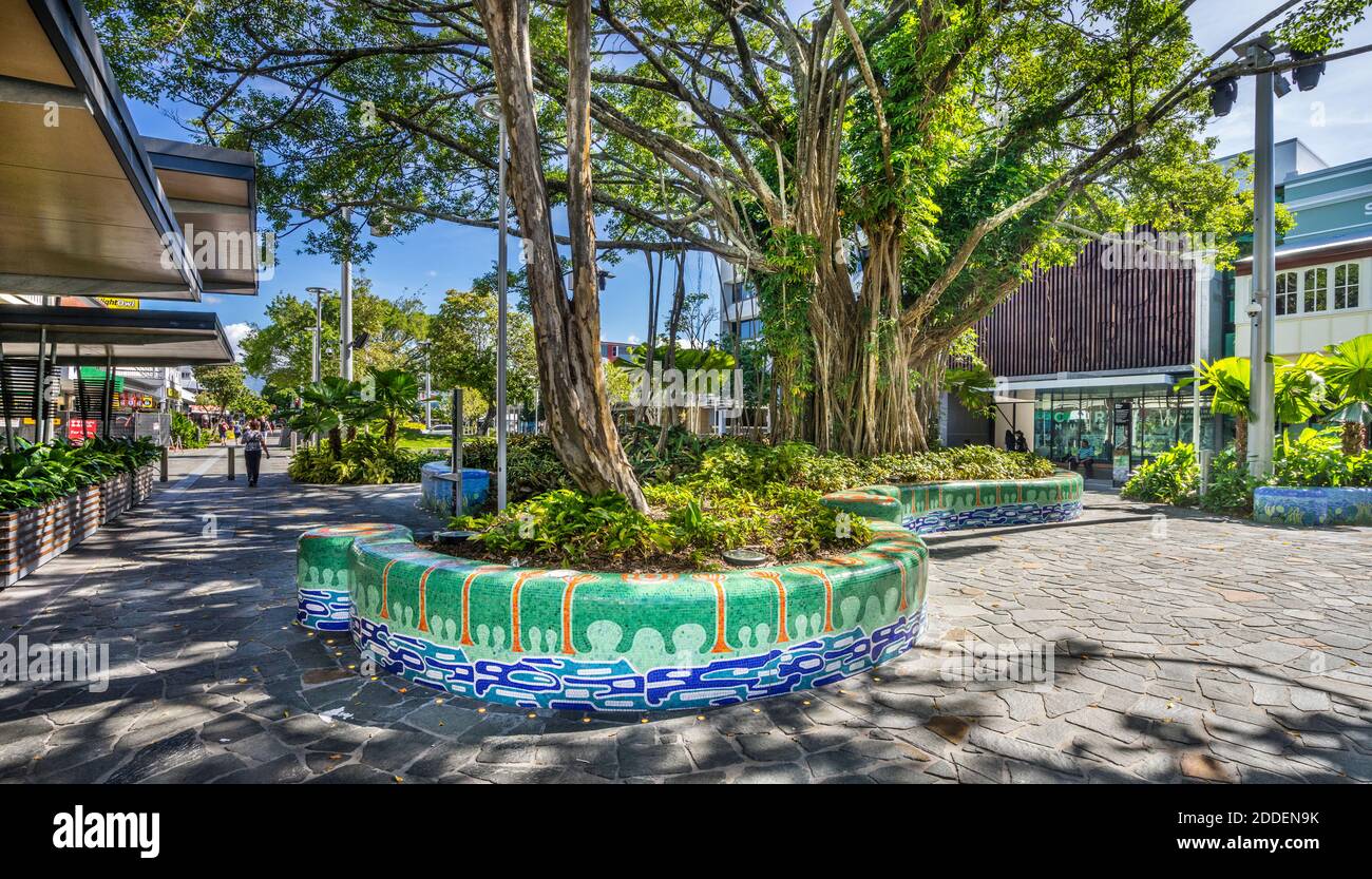 Shields Street parchi urbani, un'oasi pedonale nel cuore del CBD di Cairns, North Queensland, Australia Foto Stock