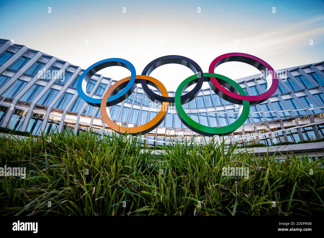 Una foto scattata a Losanna, in Svizzera, il 22 novembre 2020 mostra la sede del Comitato Olimpico Internazionale (CIO). Foto Stock