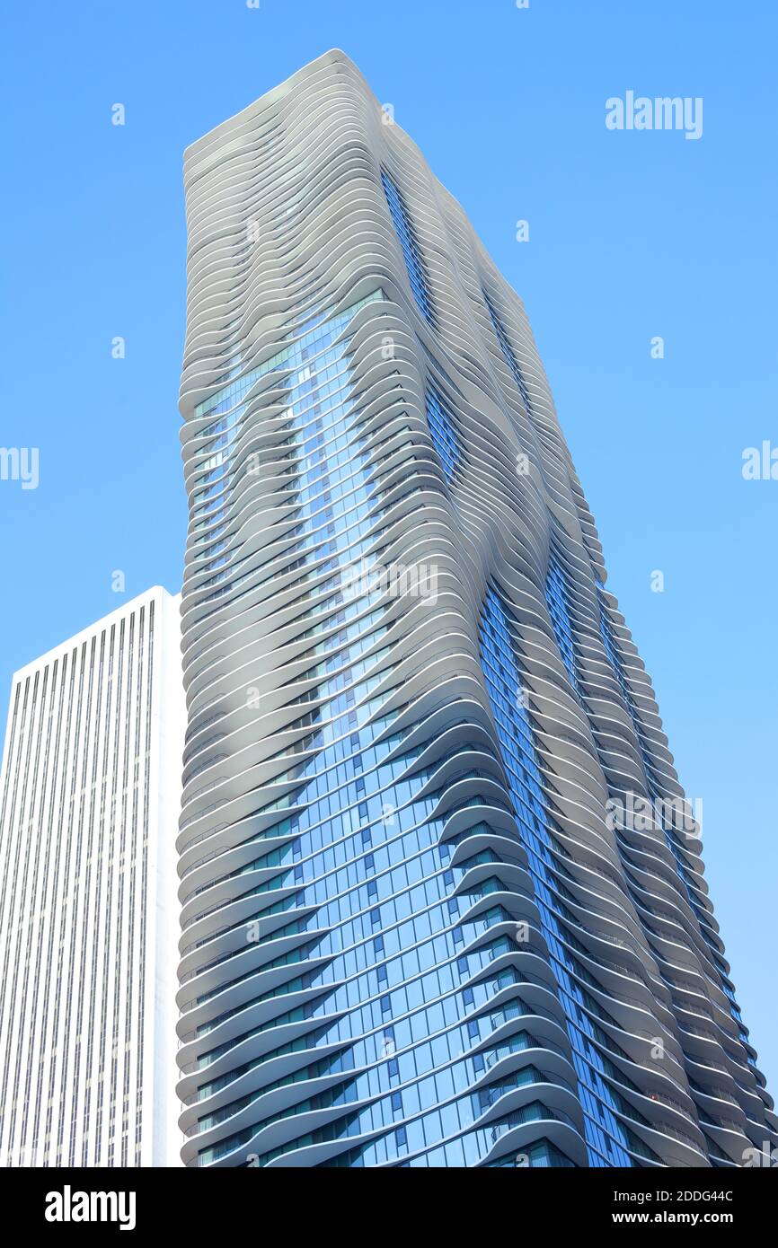 Chicago, Illinois, Stati Uniti - dettaglio della moderna architettura di Aqua Building nel centro di Chicago. Foto Stock