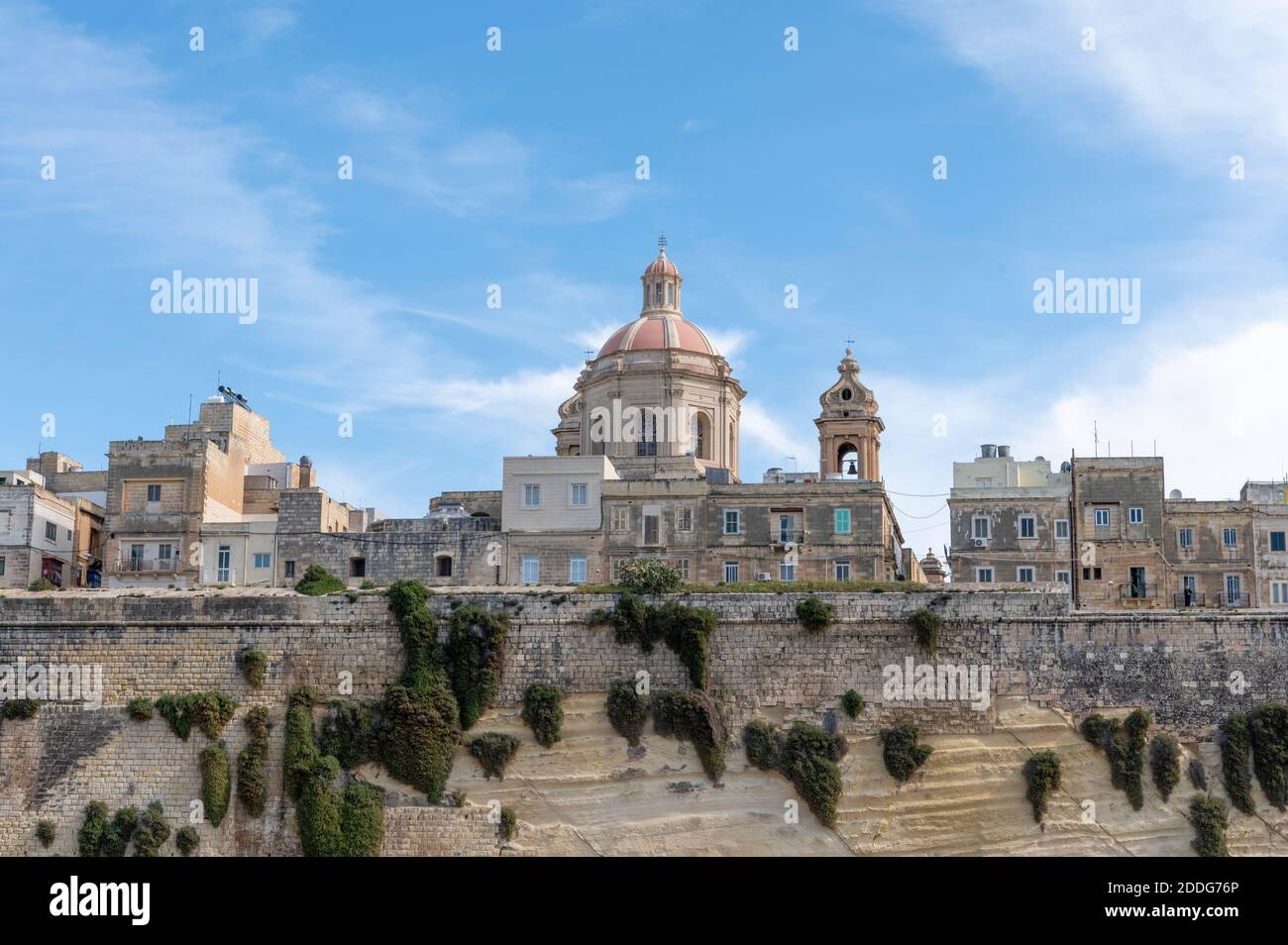 La Basilica di nostra Signora del Monte Carmelo è una chiesa cattolica romana nella capitale Valletta, sull'isola di Malta. Foto Stock