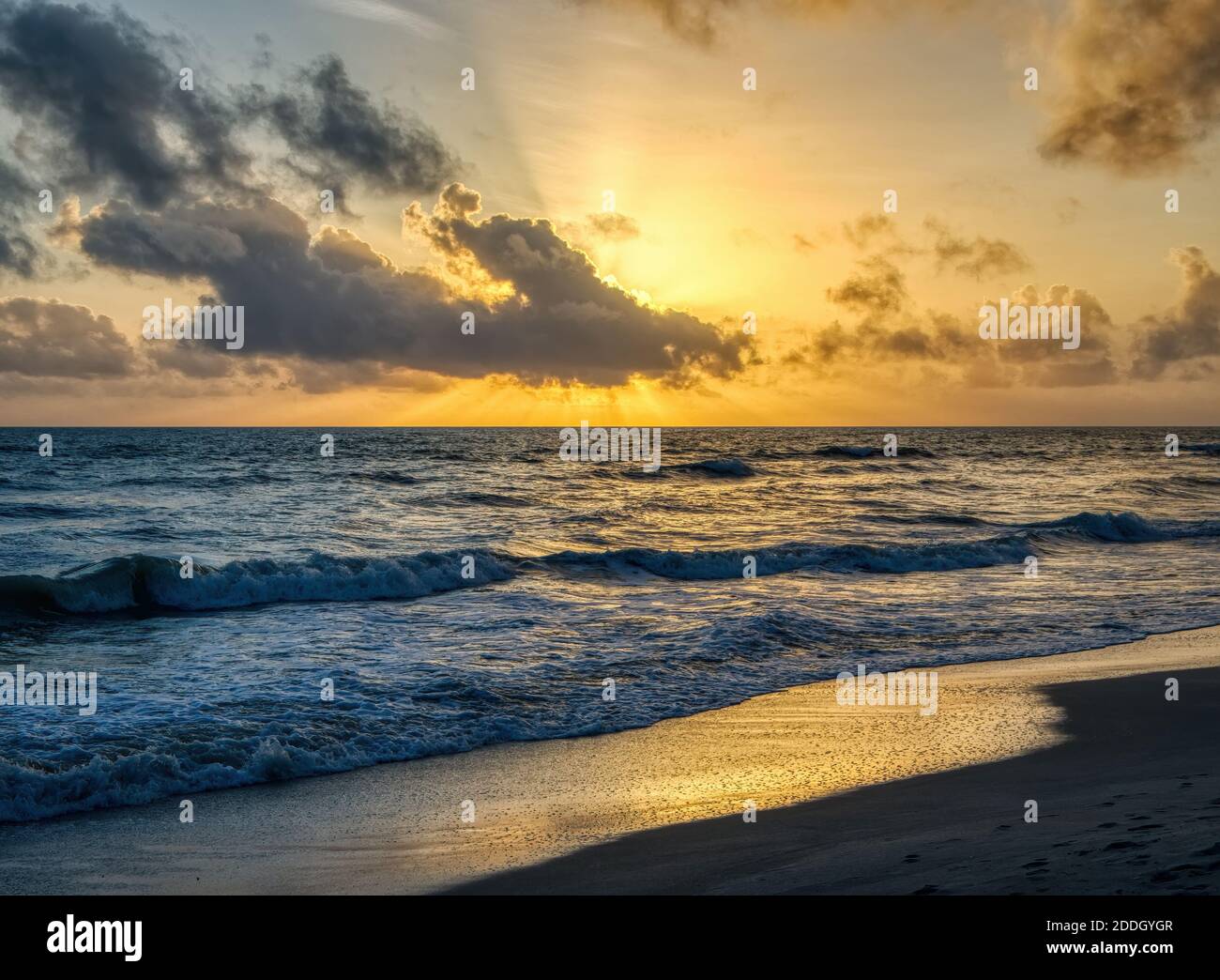 Tramonto sul Golfo del Messico da Sanibel Island Florida Negli Stati Uniti Foto Stock