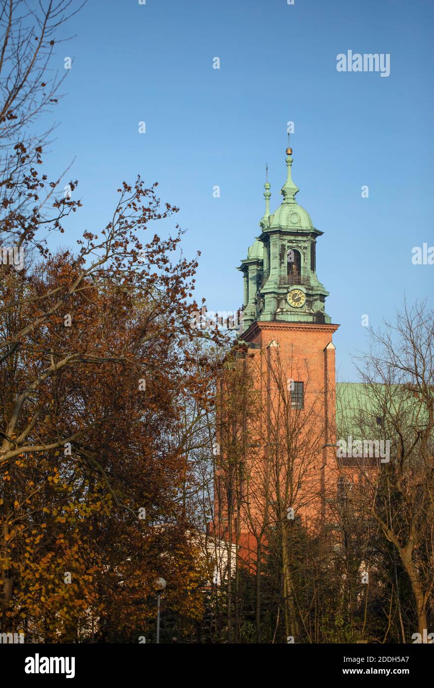 Gniezno, edifici sacri della città vecchia, Cattedrale - architettura della prima capitale polacca. Foto Stock