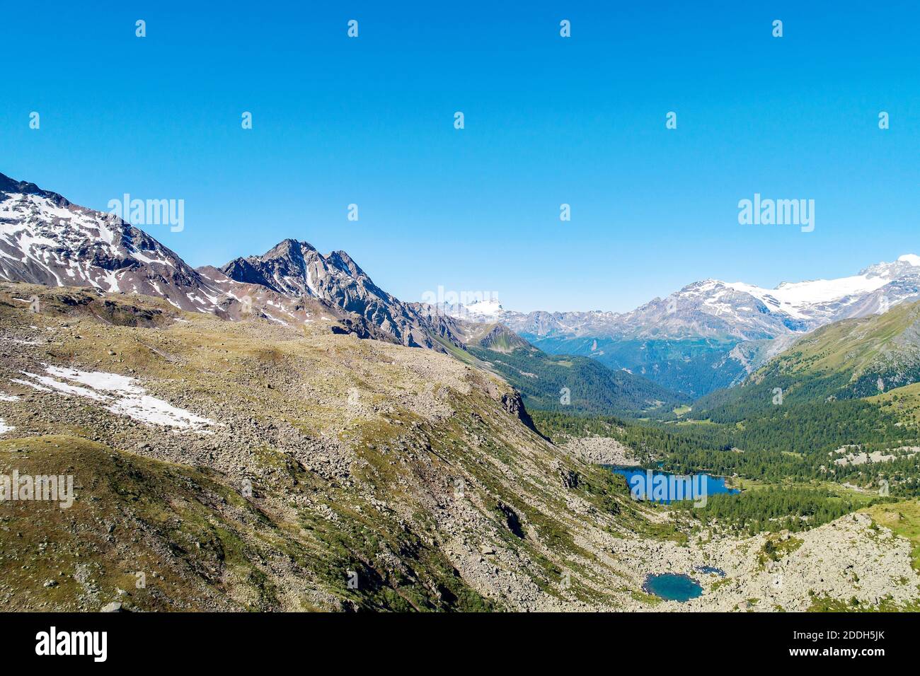 Valle Viola (CH), Lago Purple con i Monti Bernina e Disgrazia sul fondo Foto Stock