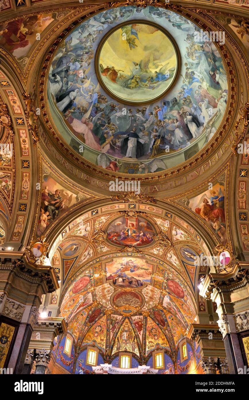 Interno Santuario Madonna Di Pompei Madonna di pompei immagini e fotografie stock ad alta risoluzione - Alamy
