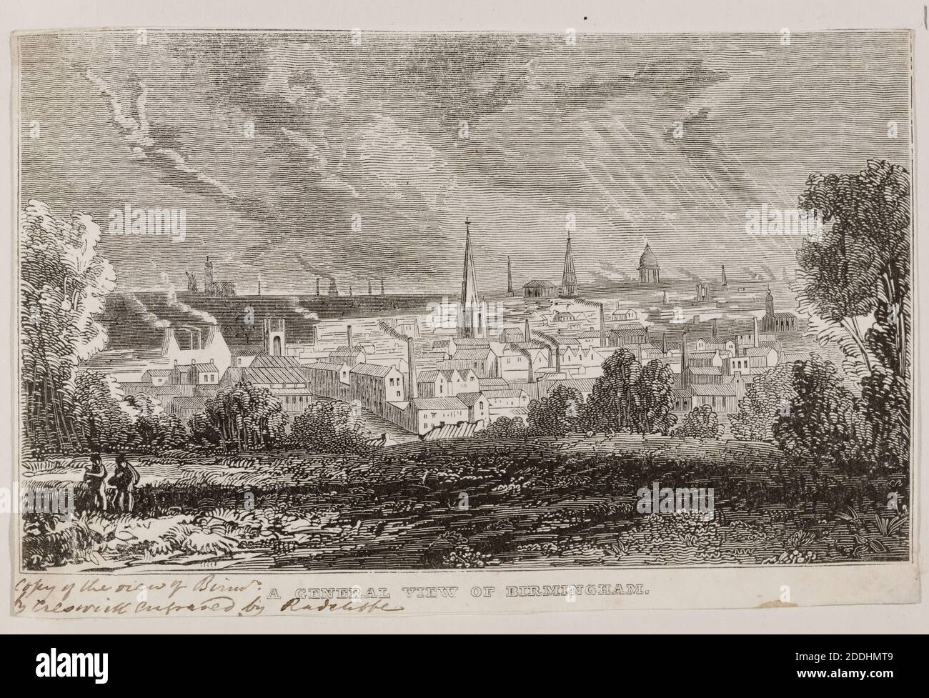 Incisione-UNA vista centrale di Birmingham dal, Vol II, una di una collezione di incisioni di vedute locali, contenuta in un volume. Vista a distanza di Birmingham, che mostra guglie della chiesa e camini fumanti., viste topografiche, storia sociale, industria, stampa, incisione, paesaggio urbano, Inghilterra, Midlands Foto Stock