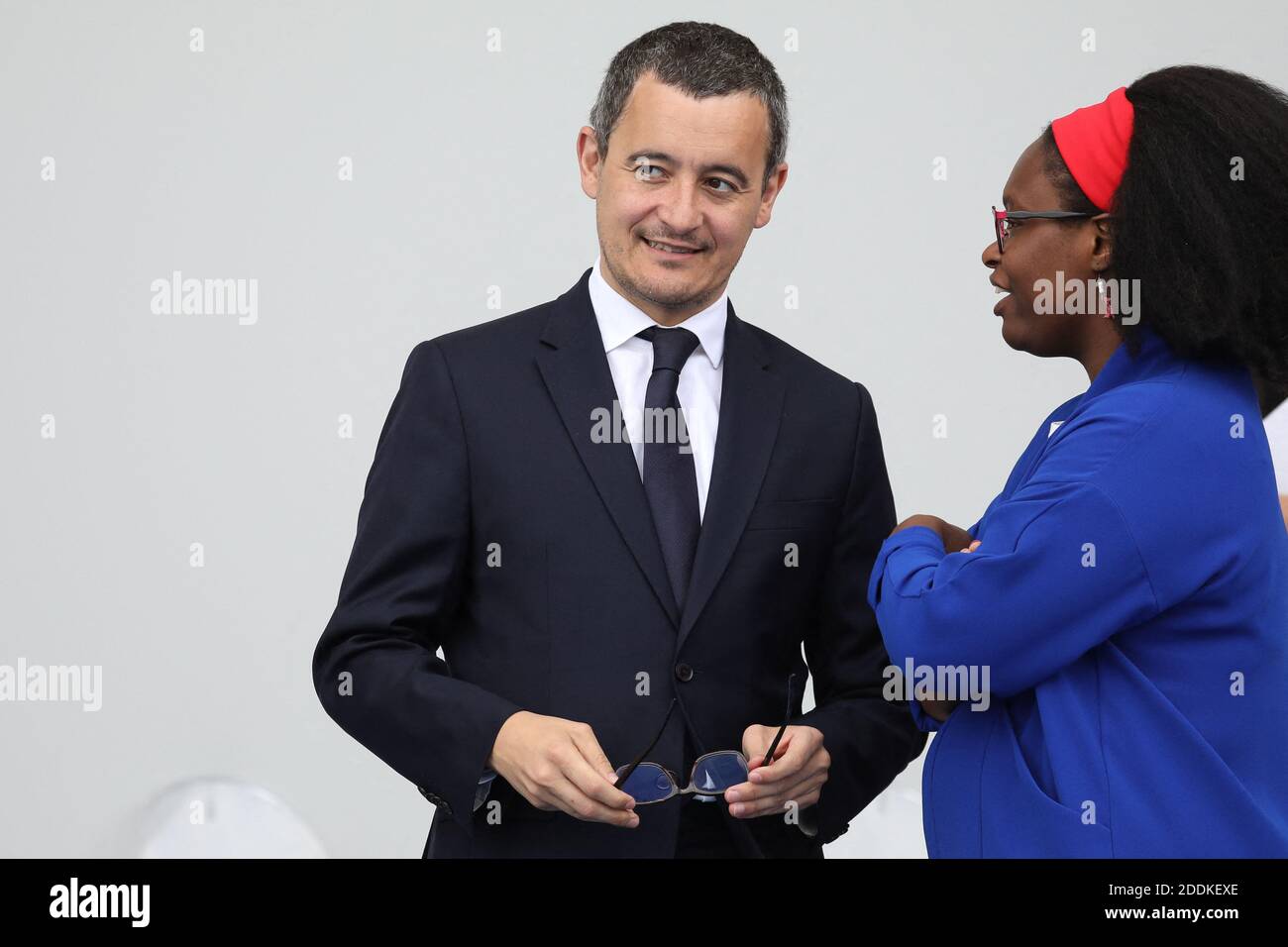 Gérald Darmanin, ministre de lÂ Action et des Comptes publics, Sibeth ndiaye, secrétaire d'État auprès du Premier ministre et porte-parole du gouvernement, lors du 139ème défilé militaire du 14 juillet sur les Champs-Elysées, jour de la Fête Nationale. Parigi, le 14 juillet 2019. Foto Stephane Limouton/Pool/ABACAPRESS.COM Foto Stock