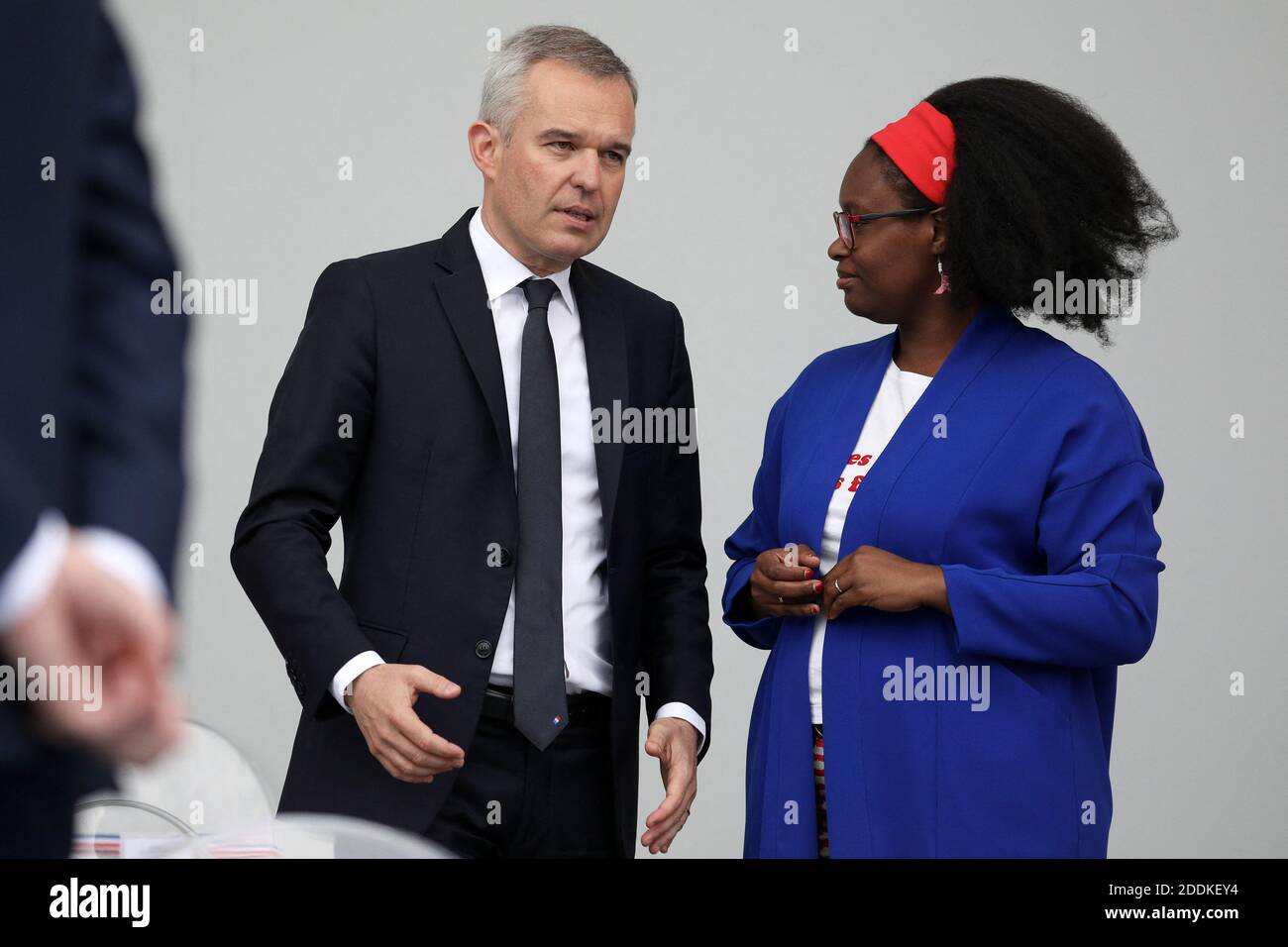 François de Rugy, ministre de la Transition Ecologique et Solidaire, Sibeth ndiaye, secrétaire d'État auprès du Premier ministre et Porte-parole du gouvernement, lors du 139ème défilé militaire du 14 juillet sur les Champs-Elysées, jour de la Fête Nationale. Parigi, le 14 juillet 2019. Foto Stephane Limouton/Pool/ABACAPRESS.COM Foto Stock