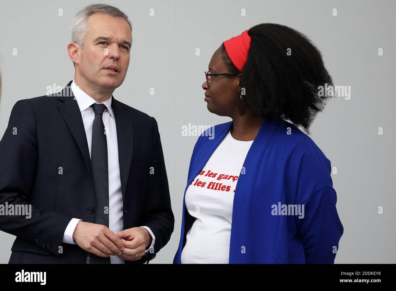 François de Rugy, ministre de la Transition Ecologique et Solidaire, Sibeth ndiaye, secrétaire d'État auprès du Premier ministre et Porte-parole du gouvernement, lors du 139ème défilé militaire du 14 juillet sur les Champs-Elysées, jour de la Fête Nationale. Parigi, le 14 juillet 2019. Foto Stephane Limouton/Pool/ABACAPRESS.COM Foto Stock