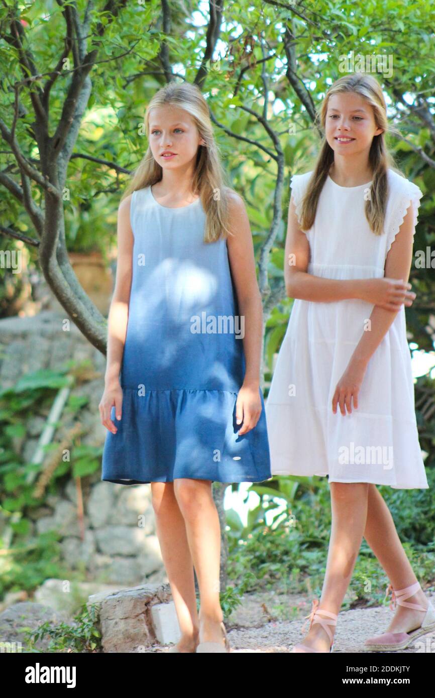 Il re spagnolo Felipe VI e la regina Letizia con la principessa Leonor e l'infante Sofia de Borbon durante la visita Casa Museo Son Marroig a Palma di Maiorca, Spagna il 08 agosto 2019. Foto di Cordon/ABACAPRESS.COM Foto Stock
