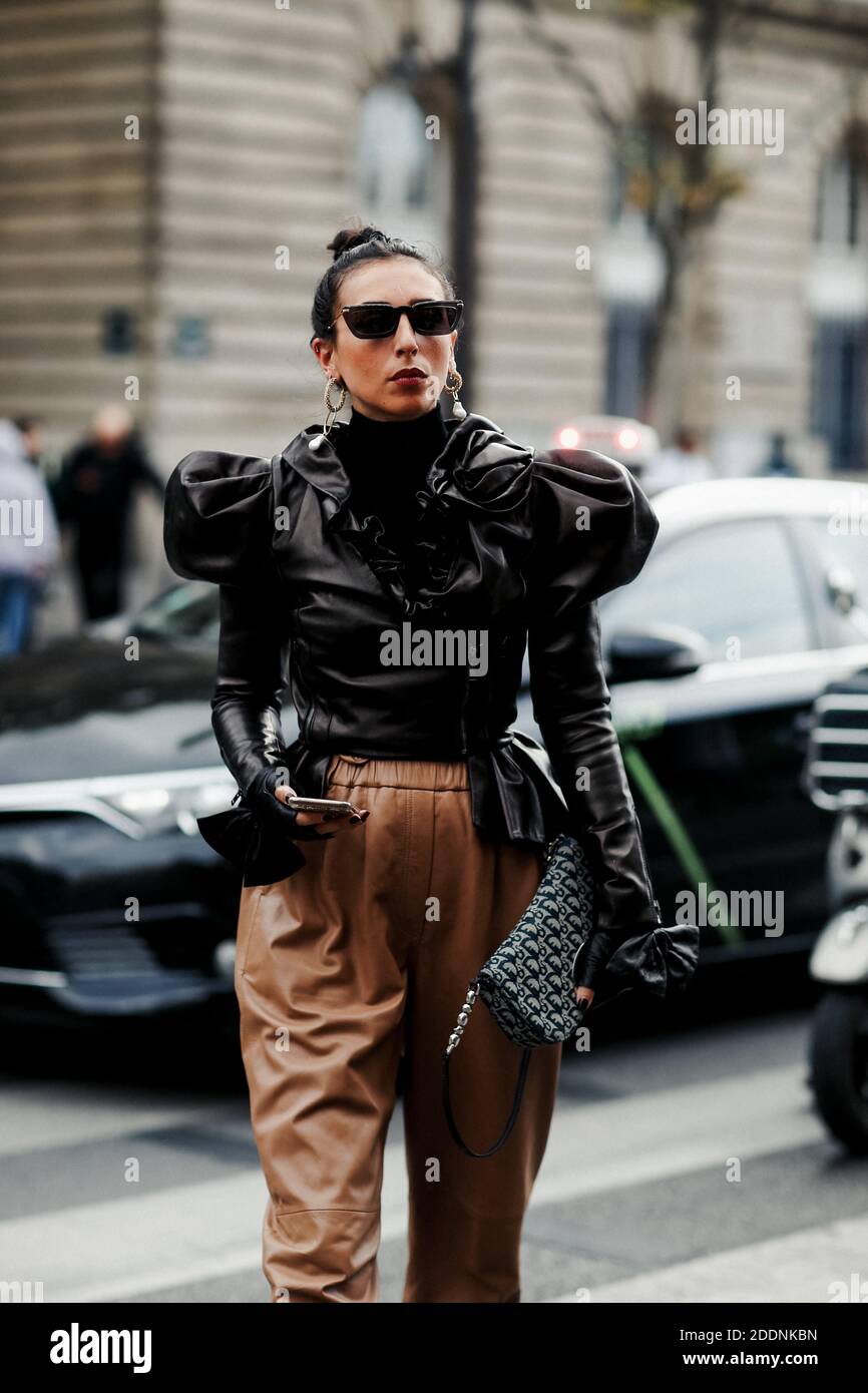 Street Style, Gabriella Berdugo in arrivo allo spettacolo Redemption Primavera-Estate 2020 pronto all'uso, tenuto all'Hotel de Ville, Parigi, Francia, il 26 settembre 2019. Foto di Marie-Paola Bertrand-Hillion/ABACAPRESS.COM Foto Stock