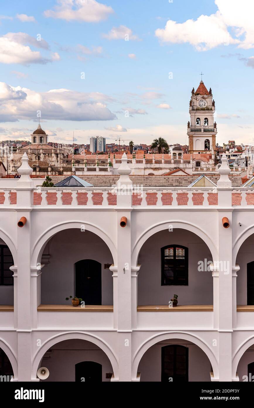 Cortile del monastero di San Felipe de Neri a Sucre, Bolivia Foto Stock