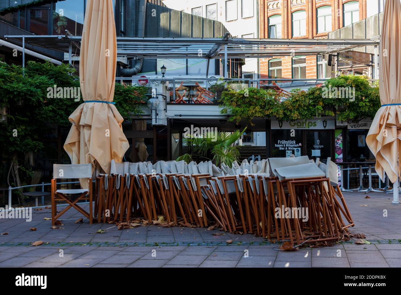 Der Alte Markt in Kiel in gastronomischer Hotspot, während des Corona-lockdown menschenleer Foto Stock