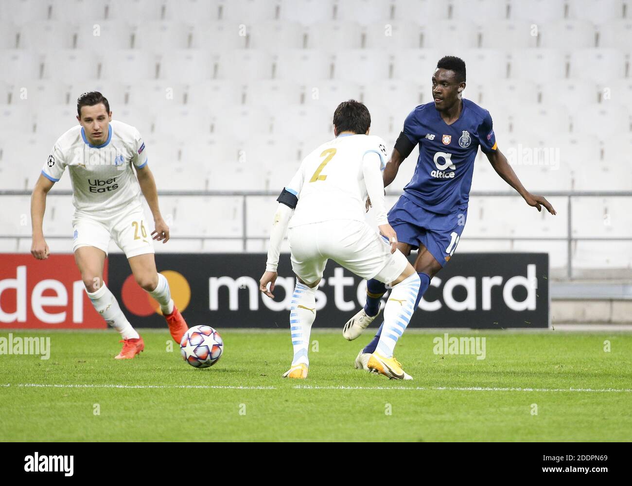 Zaidu Sanusi di Porto, Florian Thauvin di Marsiglia (a sinistra) durante la UEFA Champions League, partita di calcio del Gruppo C tra olym / LM Foto Stock