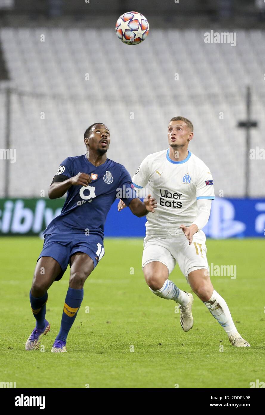 Wilson Manafa di Porto, Michael Cuisance di Marsiglia durante la UEFA Champions League, partita di calcio del gruppo C tra Olympique / LM Foto Stock