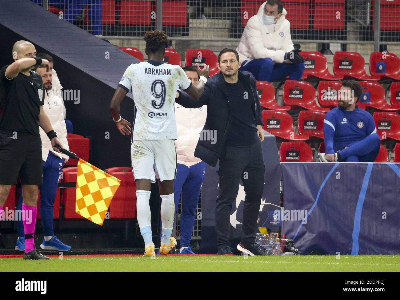 Allenatore di Chelsea Frank Lampard, Tammy Abraham di Chelsea (a sinistra) durante la UEFA Champions League, partita di calcio del Gruppo e tra / LM Foto Stock