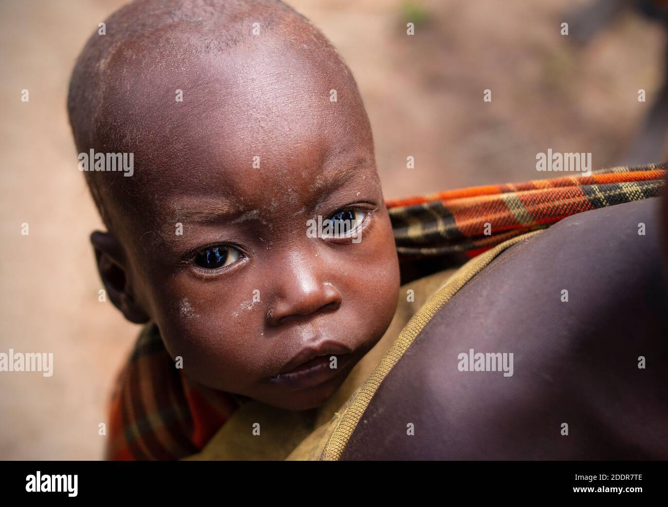 Un bambino di un villaggio a Moroto, Uganda Foto Stock