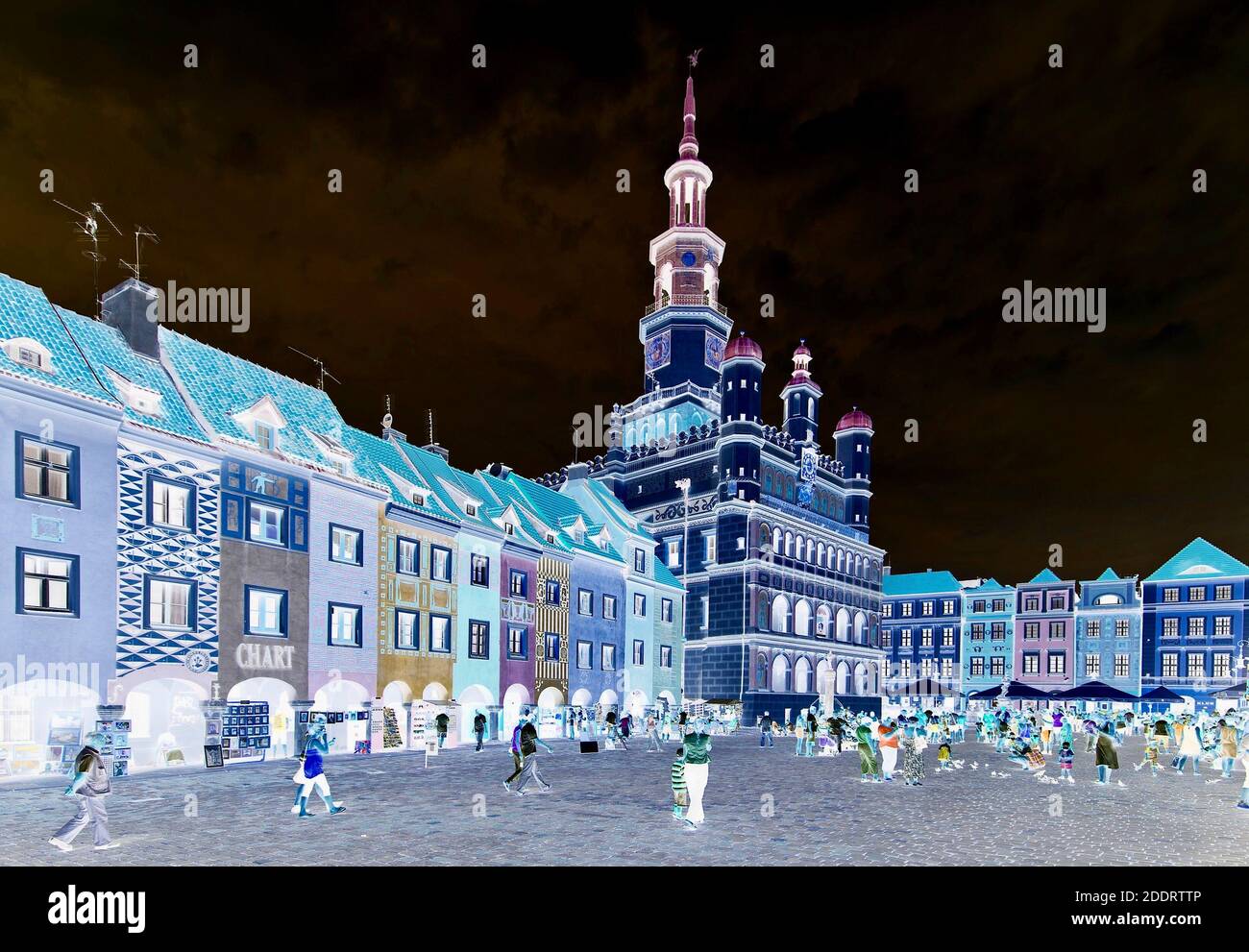 Poznan in Polonia con modifiche di colore e inversioni dall'originale. Foto Stock
