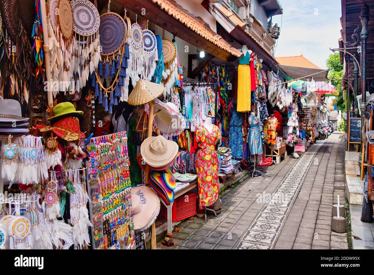 Mercato sulla strada principale di Ubud, Bali, Indonesia Foto Stock