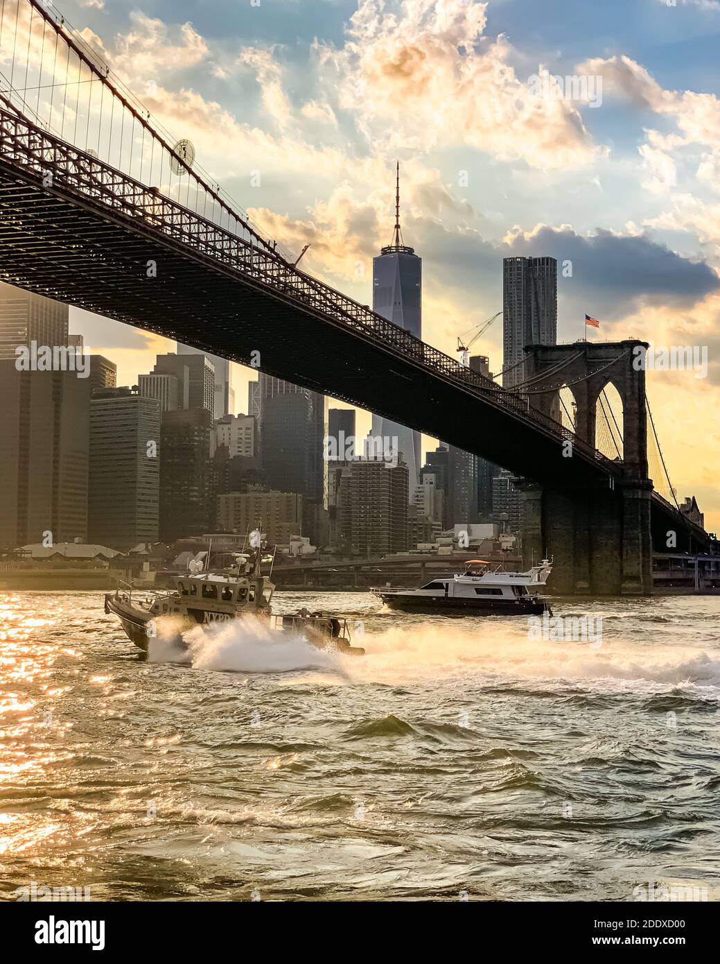 Ponte di Brooklyn che collega Brooklyn e Manhattan. New York, Stati Uniti. Foto Stock