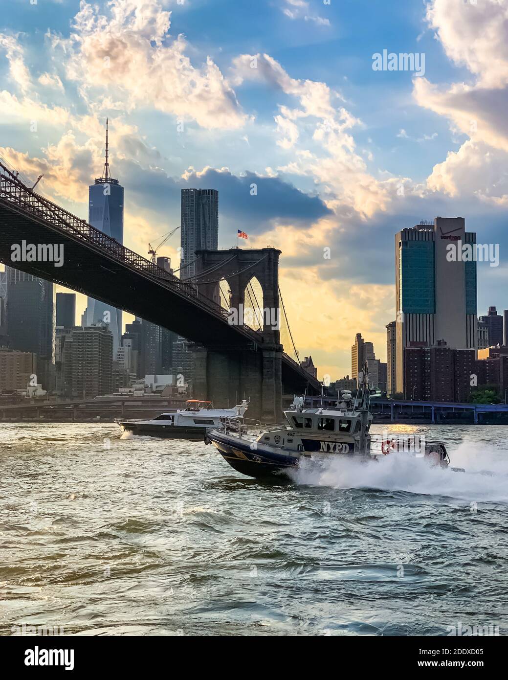 Ponte di Brooklyn che collega Brooklyn e Manhattan. New York, Stati Uniti. Foto Stock