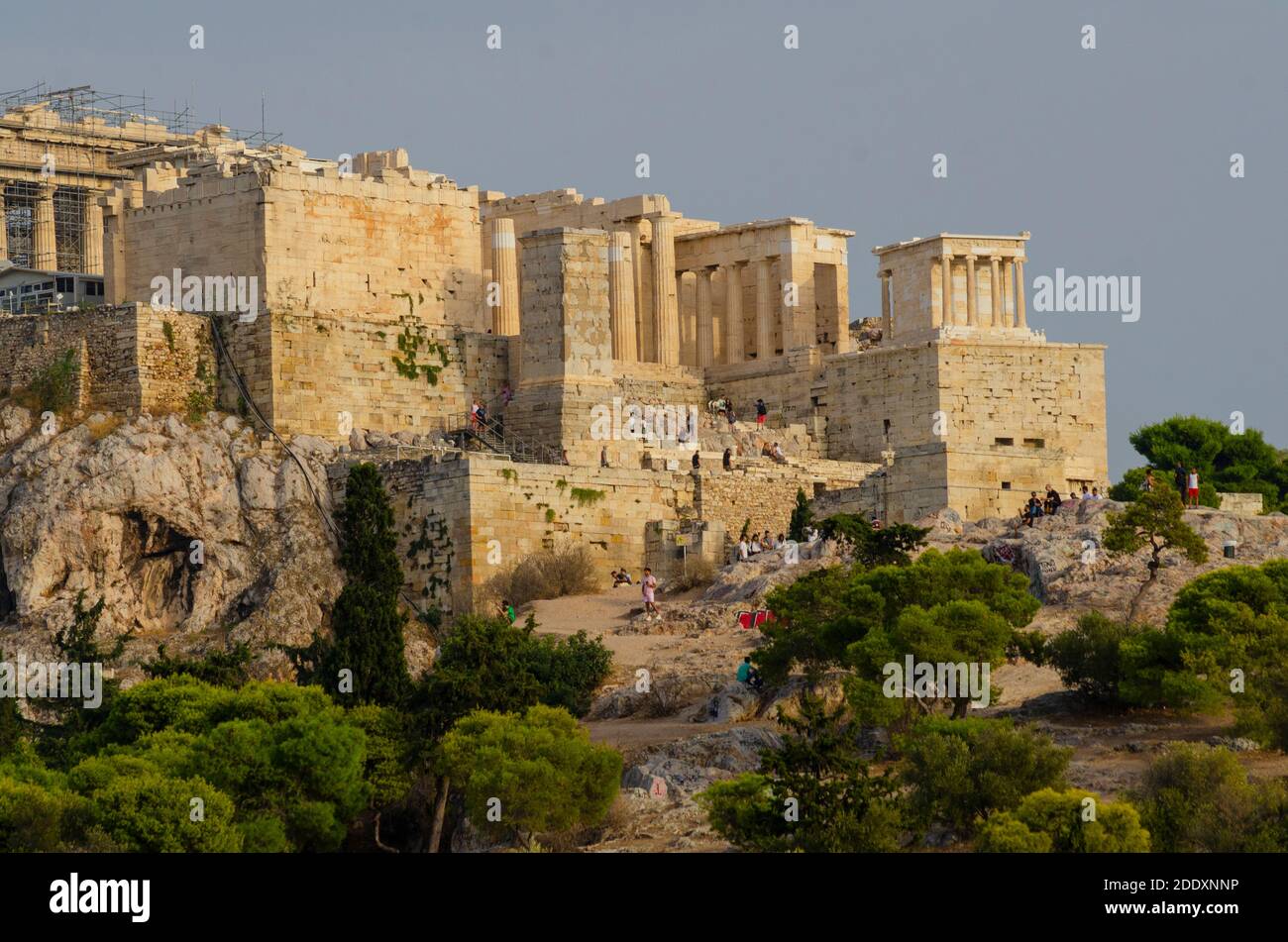 Tramonto vista generale del Partenone e dell'antica Acropoli di Atene Grecia da Thissio - Foto: Geopix Foto Stock