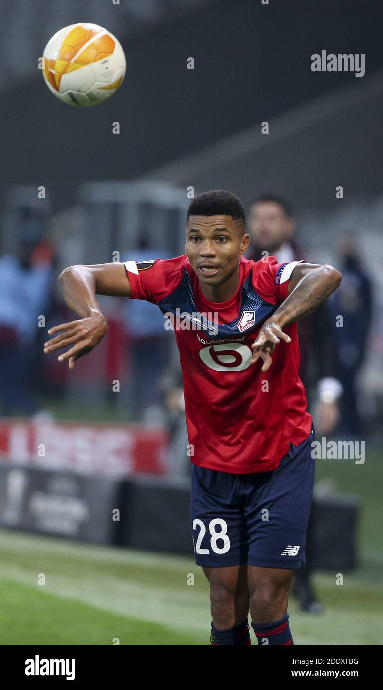 Reinildo Mandava di Lille durante la UEFA Europa League, partita di calcio  del Gruppo H tra Lille OSC e AC Milan il 26 novembre 2 / LM Foto stock -  Alamy