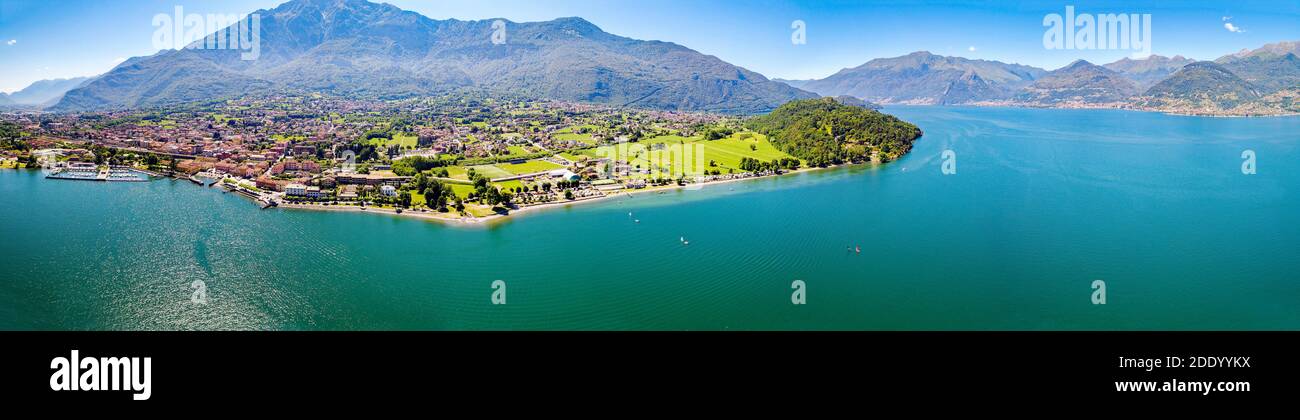 Veduta aerea della città di Colico sul Lago di Como Foto Stock
