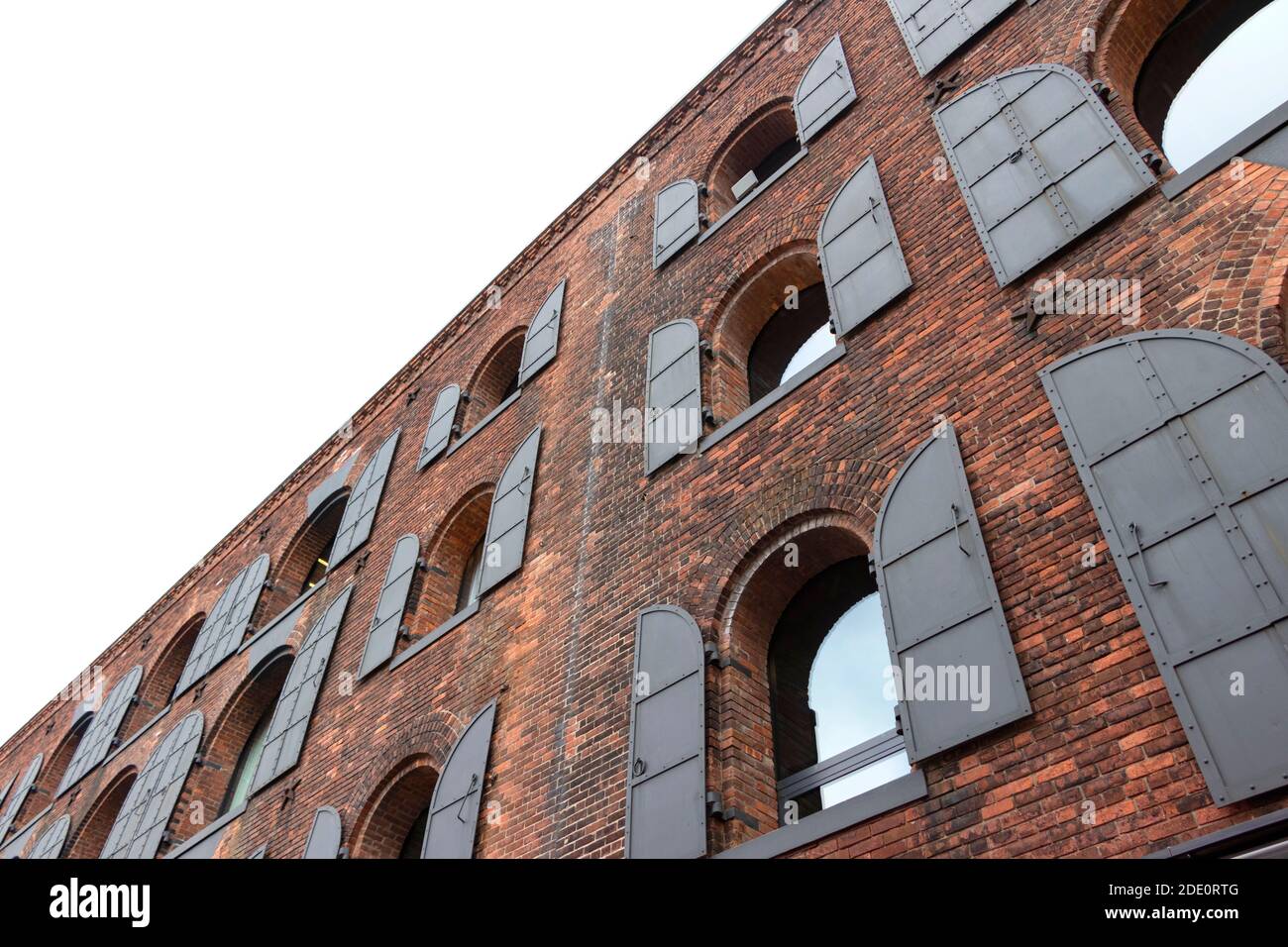 Vista prospettica che si affaccia sul vecchio magazzino di Brooklyn New York, NY, USA Foto Stock