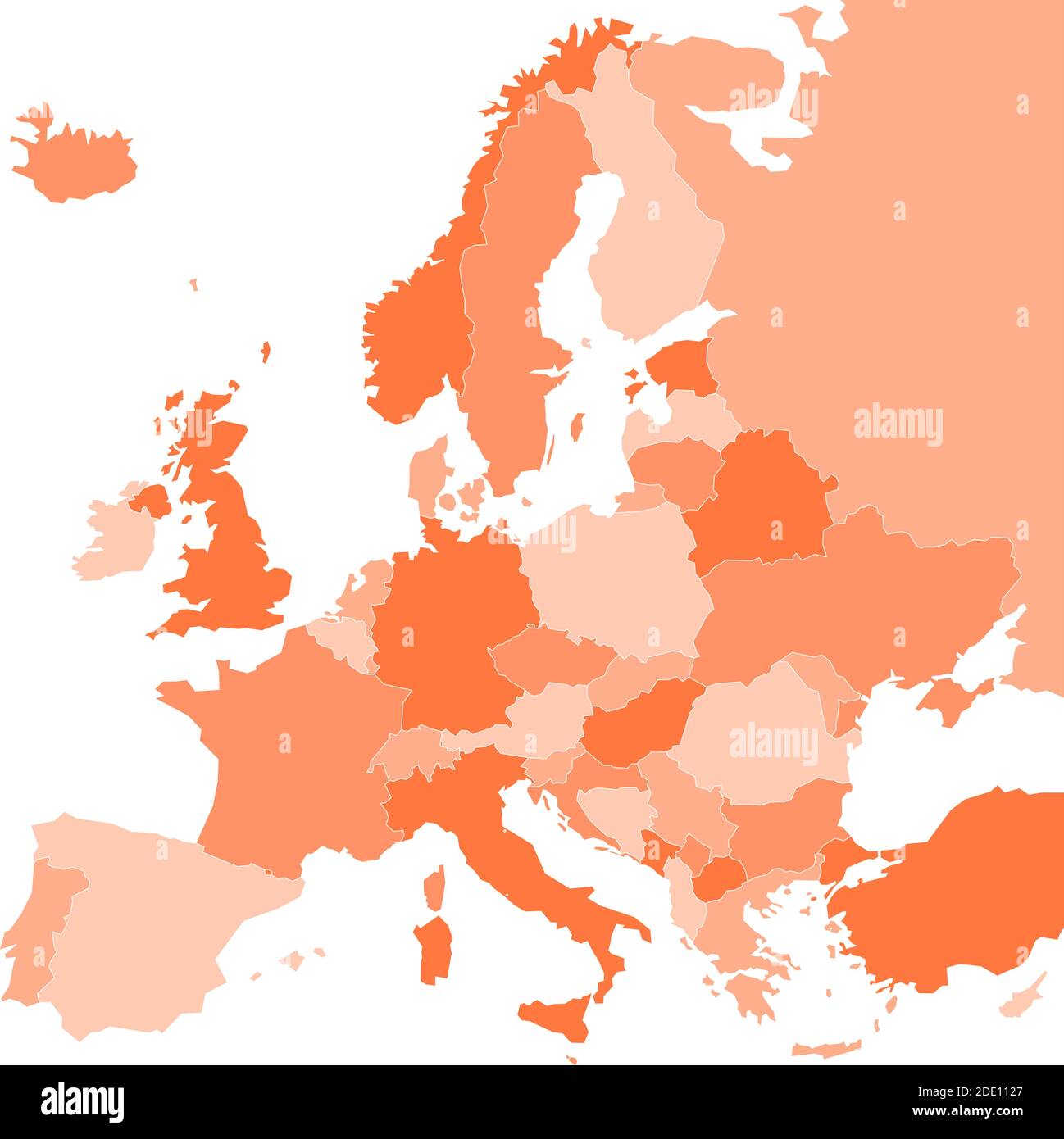 Mappa politica dell'Europa in quattro tonalità di arancio su sfondo bianco. Illustrazione vettoriale. Illustrazione Vettoriale