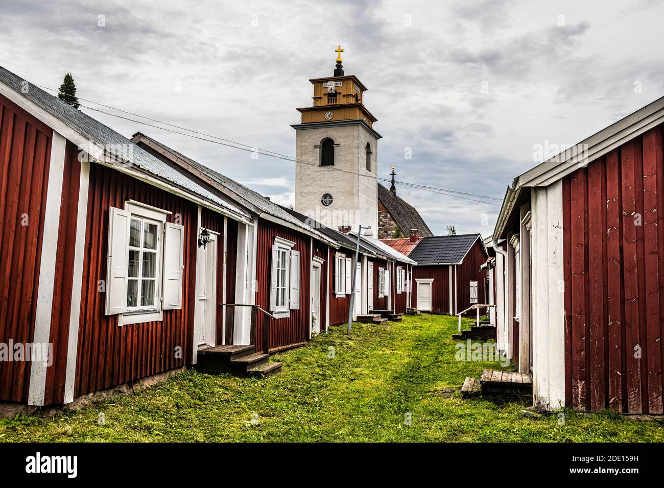 Case dipinte di rosso, Patrimonio dell'Umanità dell'UNESCO, Città della Chiesa di Gammelstad, Lulea, Svezia, Scandinavia, Europa Foto Stock