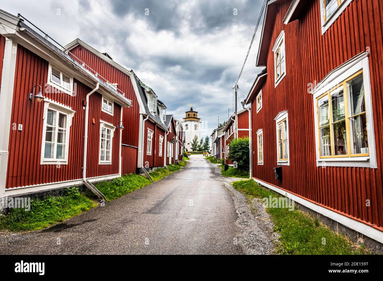 Case dipinte di rosso, Patrimonio dell'Umanità dell'UNESCO, Città della Chiesa di Gammelstad, Lulea, Svezia, Scandinavia, Europa Foto Stock