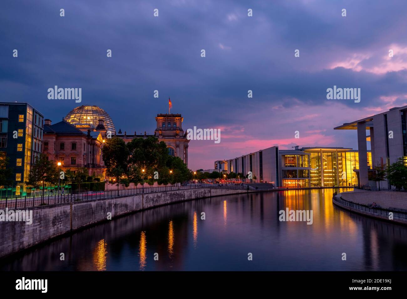 Fiume Sprea di notte Foto Stock