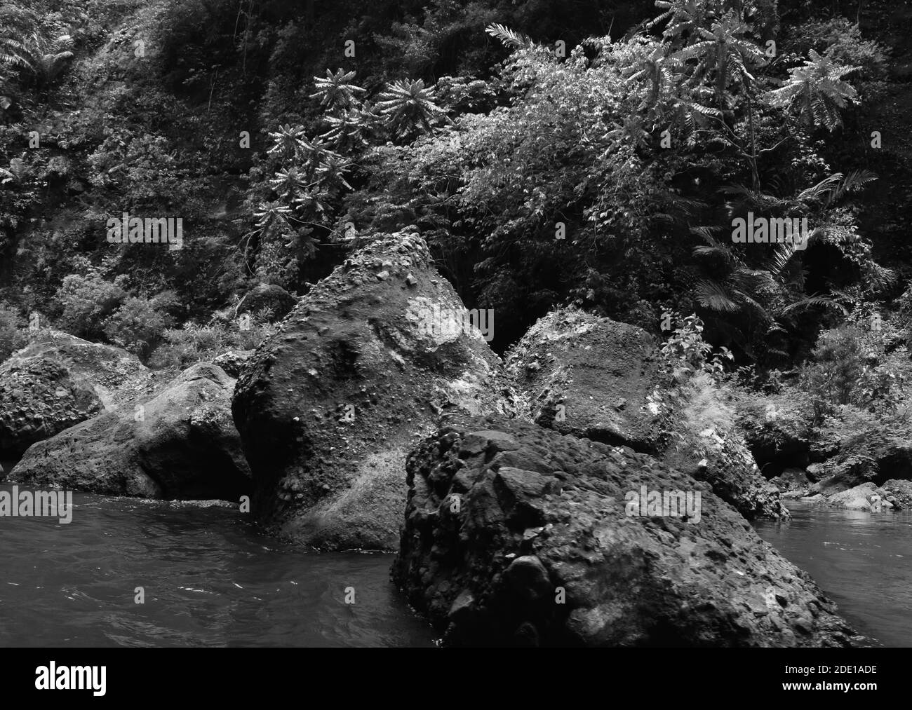 Le rocce naturali sul lungofiume di Manila Filippine Foto Stock