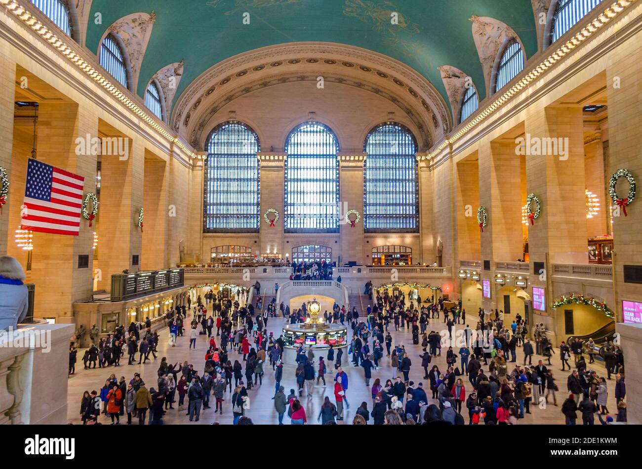 Affollato Grand Central Station, atrio principale. Edificio storico della stazione ferroviaria a Manhattan, New York City, NY, USA Foto Stock