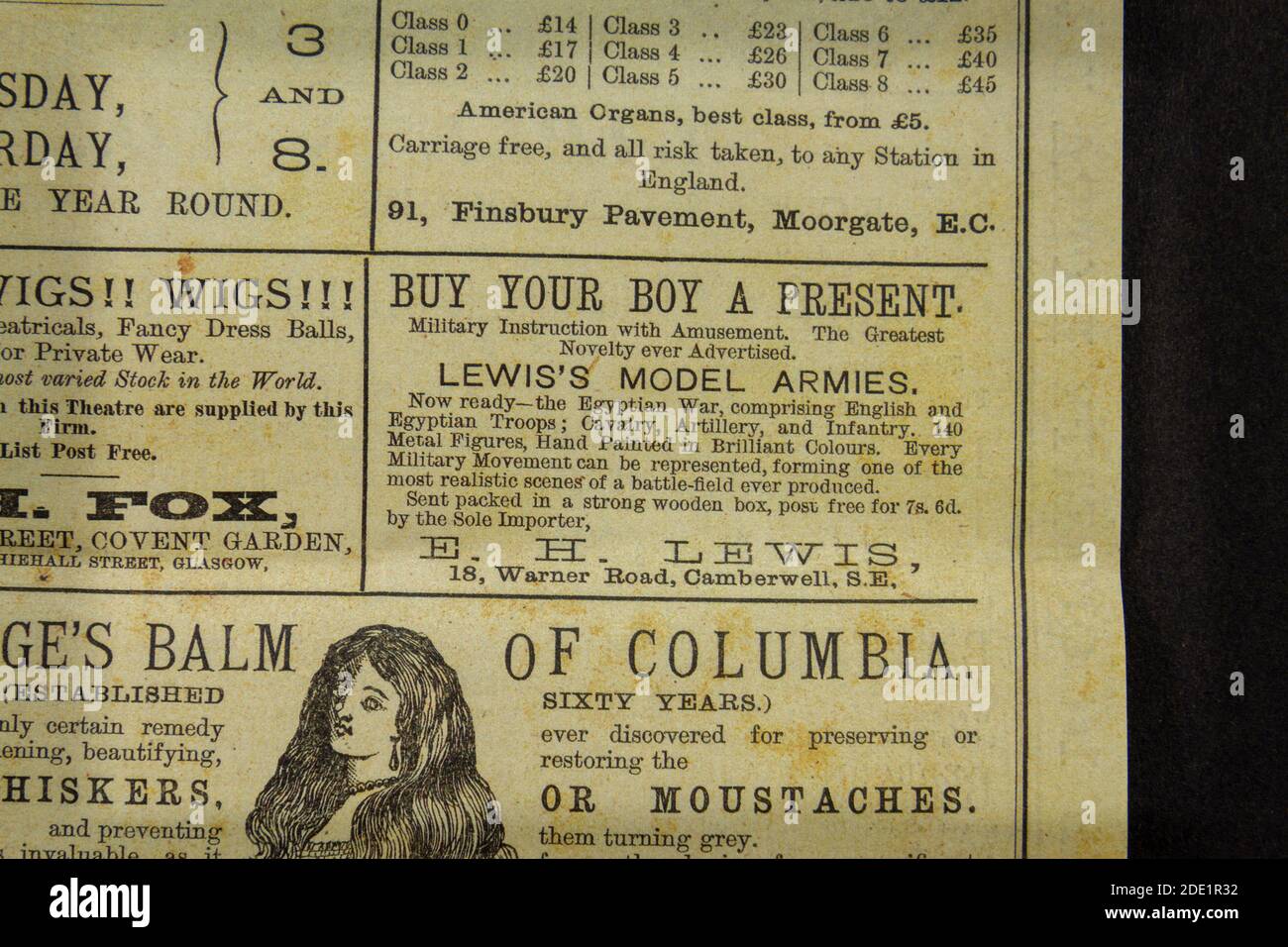 Pubblicità per il negozio di giocattoli EH Lewis modello a Camberwell, Londra, nel programma Gaiety Theatre (replica), 22 ottobre 1883. Foto Stock