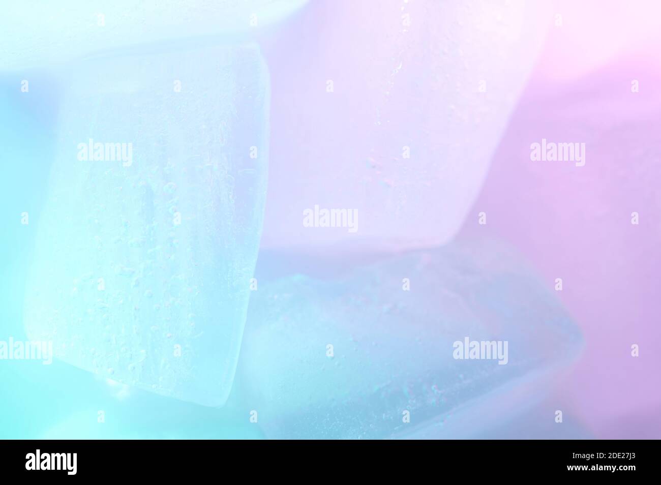 Vivaci cubetti di ghiaccio colorati sfondo texture astratta Foto Stock