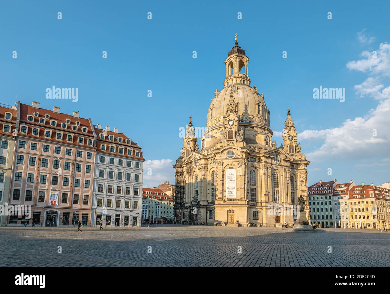 Piazza Neumarkt vuota di fronte alla Frauenkirche Dresden durante la crisi di Corona, Sassonia, Germania Foto Stock