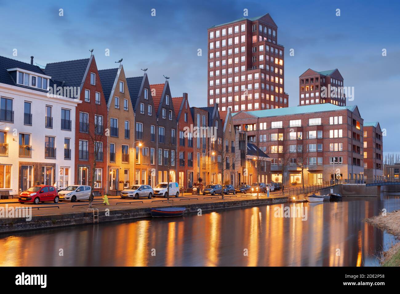 Amersfoort, Paesi Bassi paesaggio urbano nel distretto di Vathorst al crepuscolo. Foto Stock