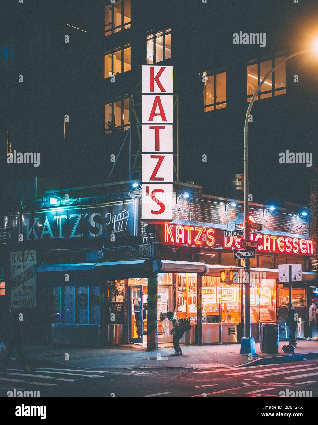 Katzs Delicatessen di notte, nel Lower East Side, Manhattan, New York City Foto Stock