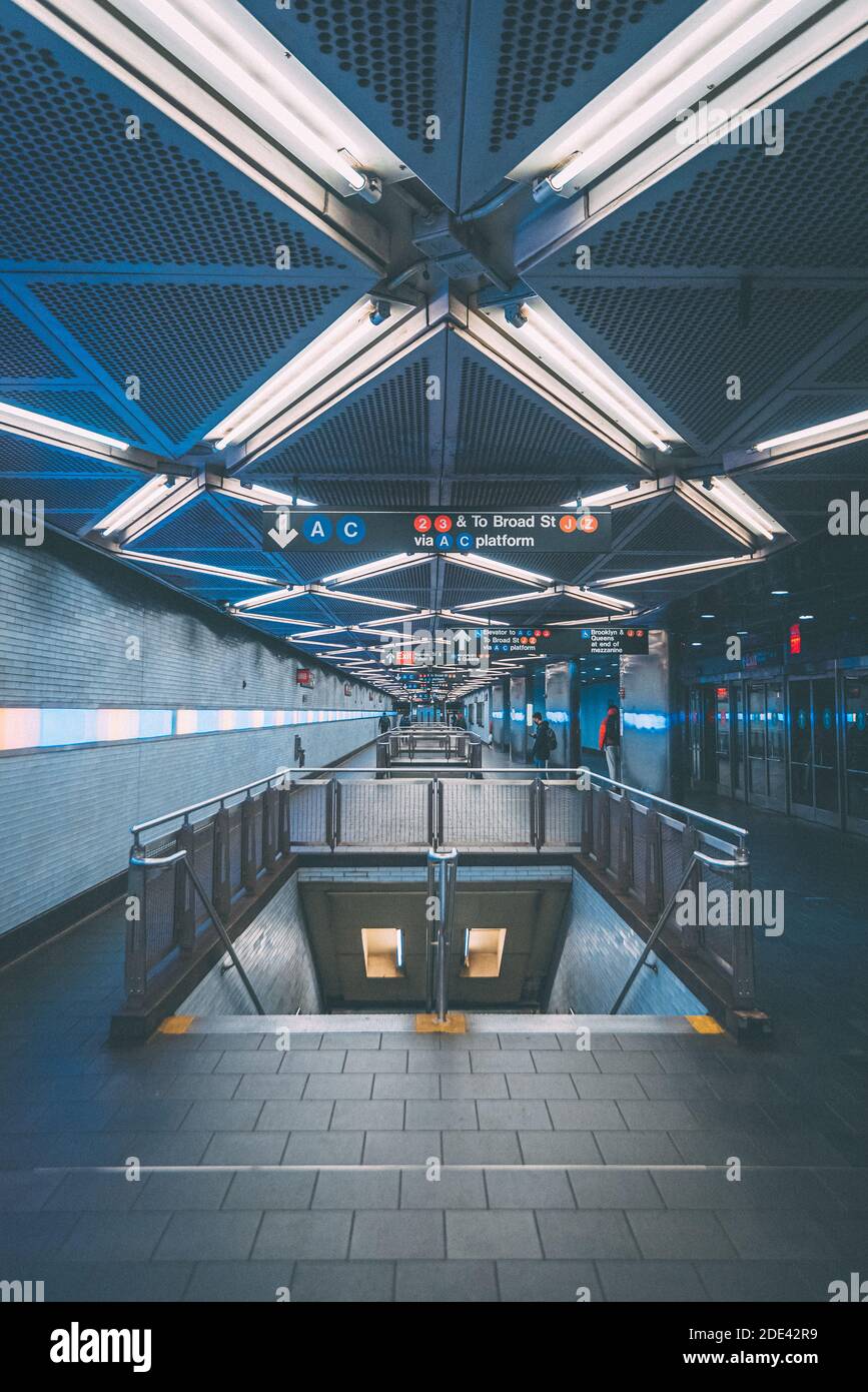 Stazione della metropolitana presso il Fulton Center, nel quartiere finanziario, Manhattan, New York City Foto Stock