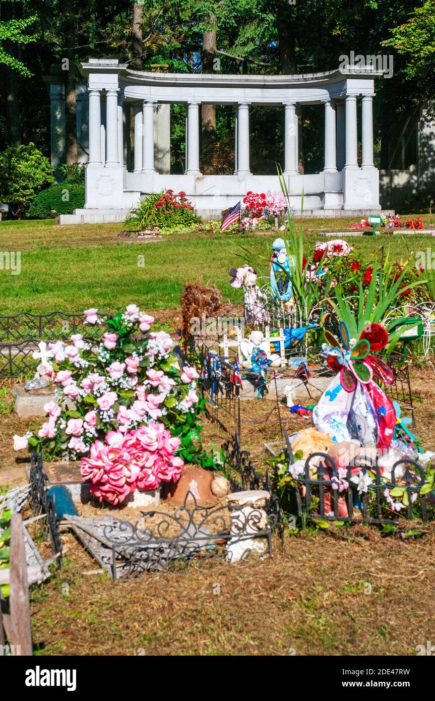 Cimitero di Woodlawn. Webster Avenue angolo est 233rd Street. Bronx, Woodlawn, New York, Stati Uniti. Dove finirono come nomi famosi come Miles Davis o Du Foto Stock