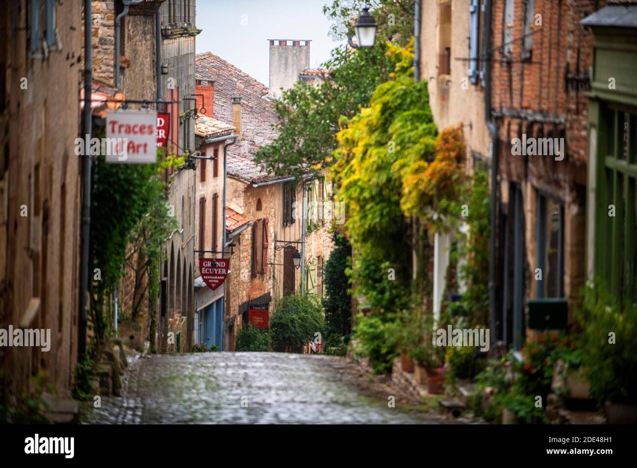 Città medievale di Cordes sur Ciel, etichettato i più bei villaggi di Francia, Tarn, Occitanie, Francia Foto Stock