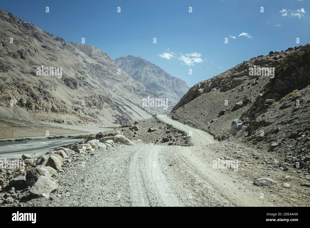 Strada sterrata, corridoio di Wakhan, Badakhshan, Afghanistan Foto Stock