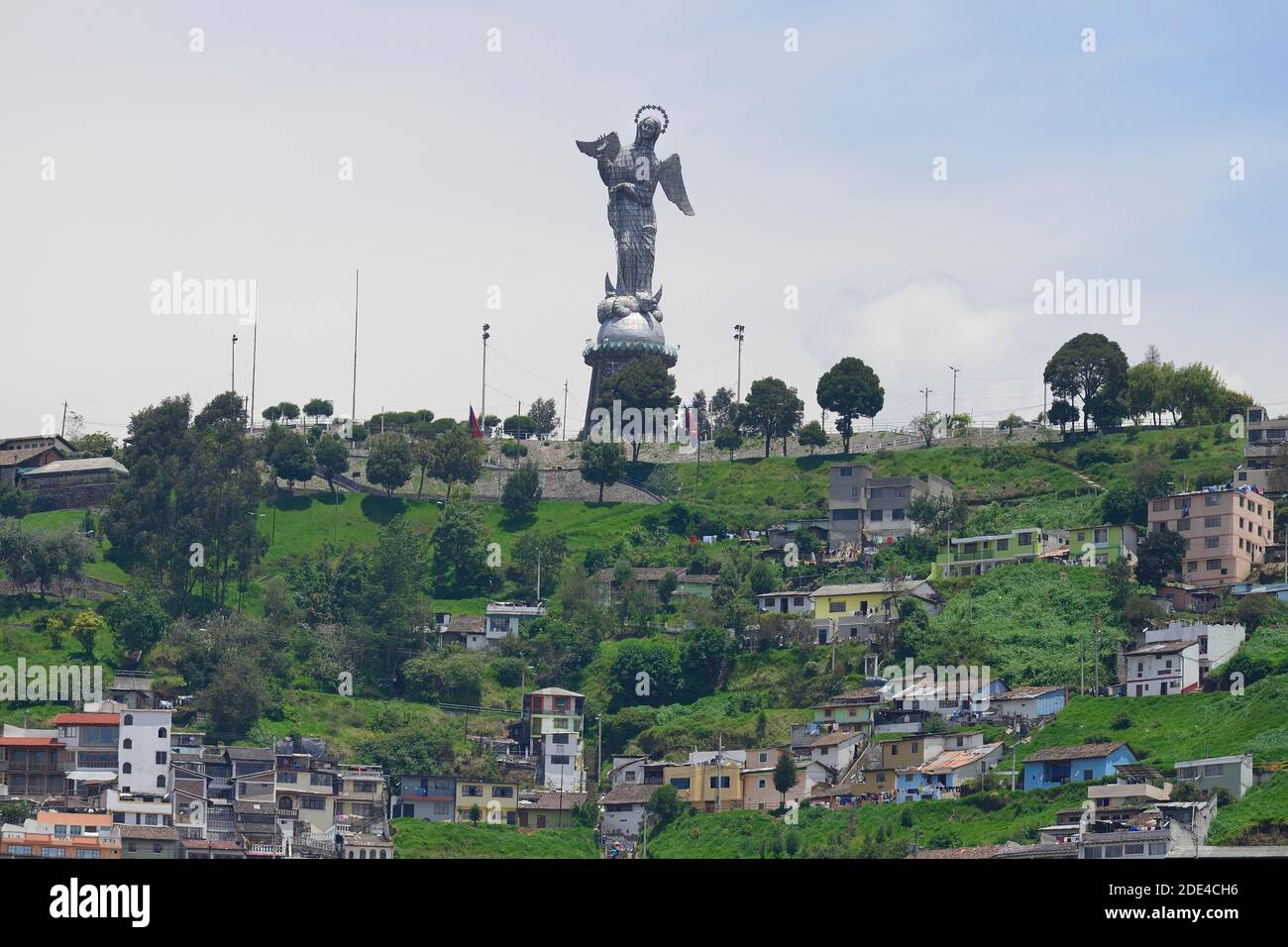 Statua della Vergine Maria Virgen del Panecillo al Mirador de Panecillo, Quito, Provincia di Pichincha, Ecuador Foto Stock