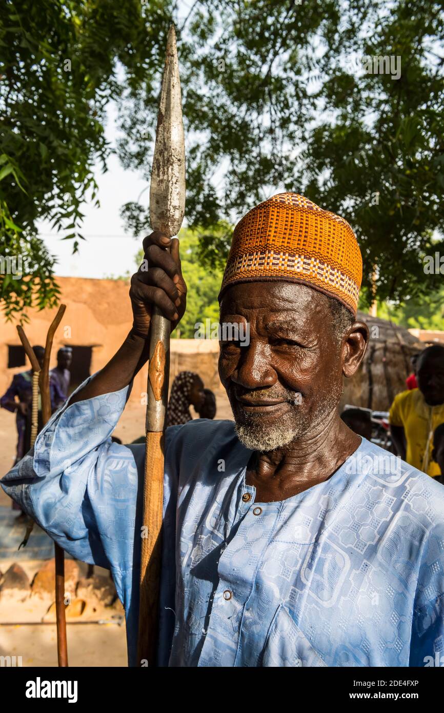 Capo locale ad una cerimonia di Voodoo a Dogondoutchi, Niger Foto Stock