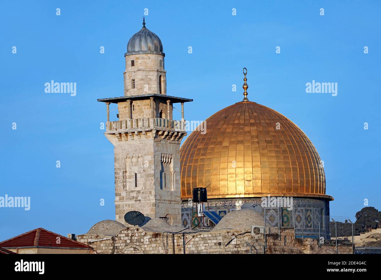 Gerusalemme, cupola della roccia e minareto Foto Stock