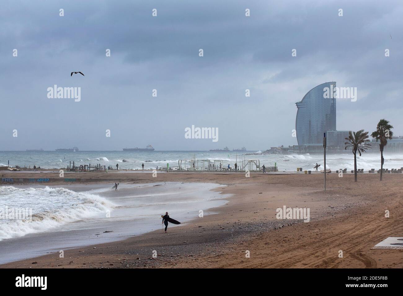 Surfers, Barcellona, Spagna. Foto Stock