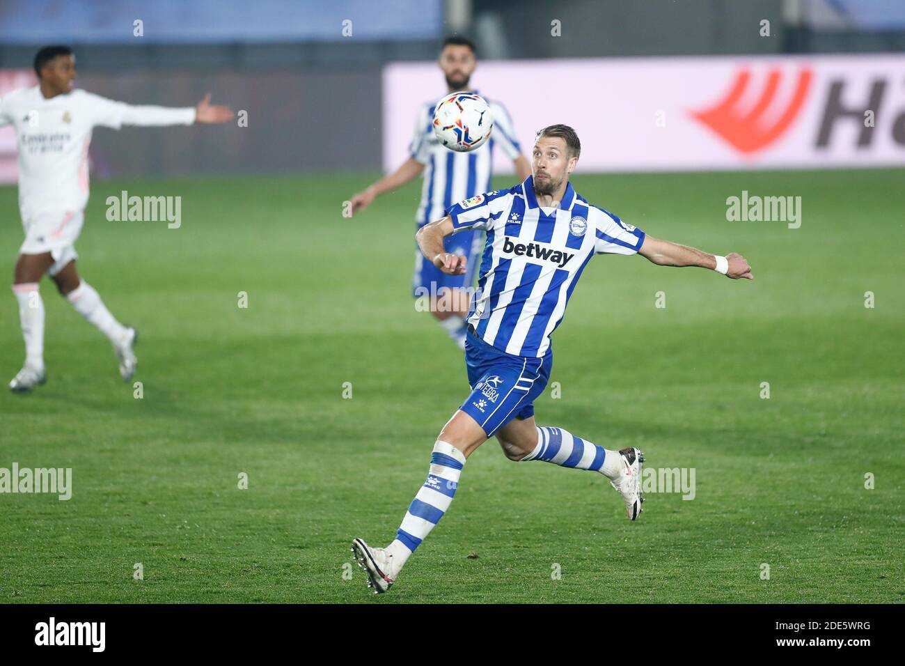 Florian Lejeune di Alaves durante il campionato spagnolo la Liga Partita di calcio tra Real Madrid e Deportivo Alaves su no / LM Foto Stock