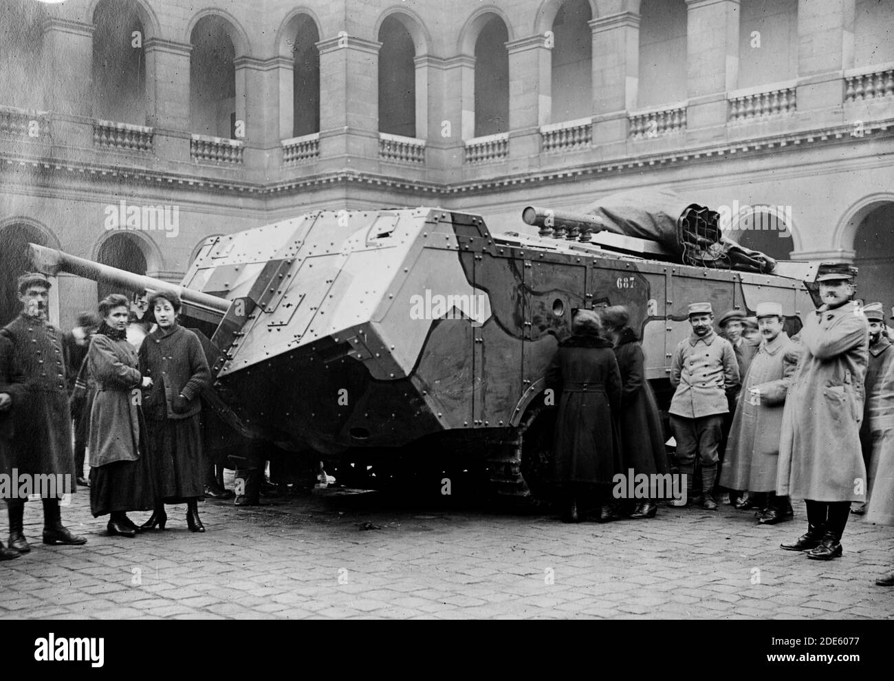 Un Francese serbatoio Saint-Chamond (Char Saint-Chamond) che è stato fabbricato tra il 1917 e il 1918 durante la Prima Guerra Mondiale Foto Stock